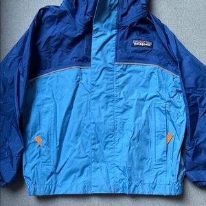 Patagonia Kids Torrentshell rain jacket never worn